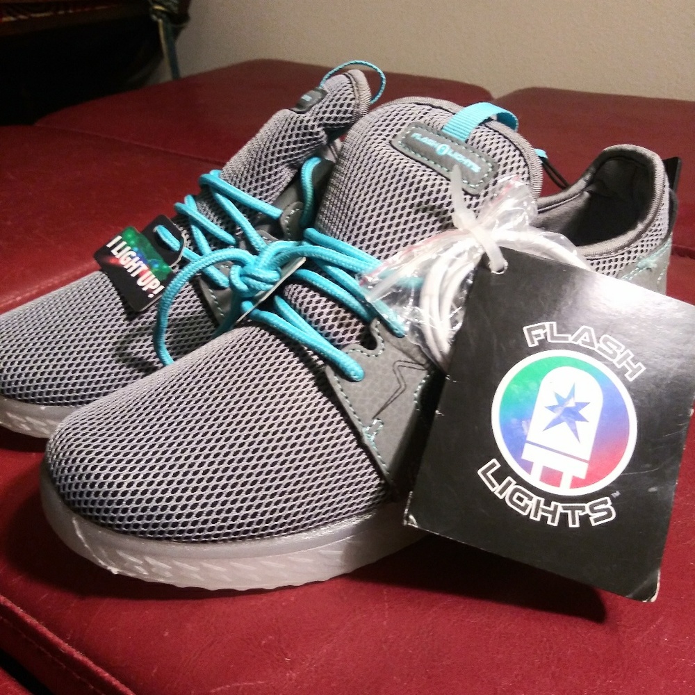 Flash Light Girls Size 5